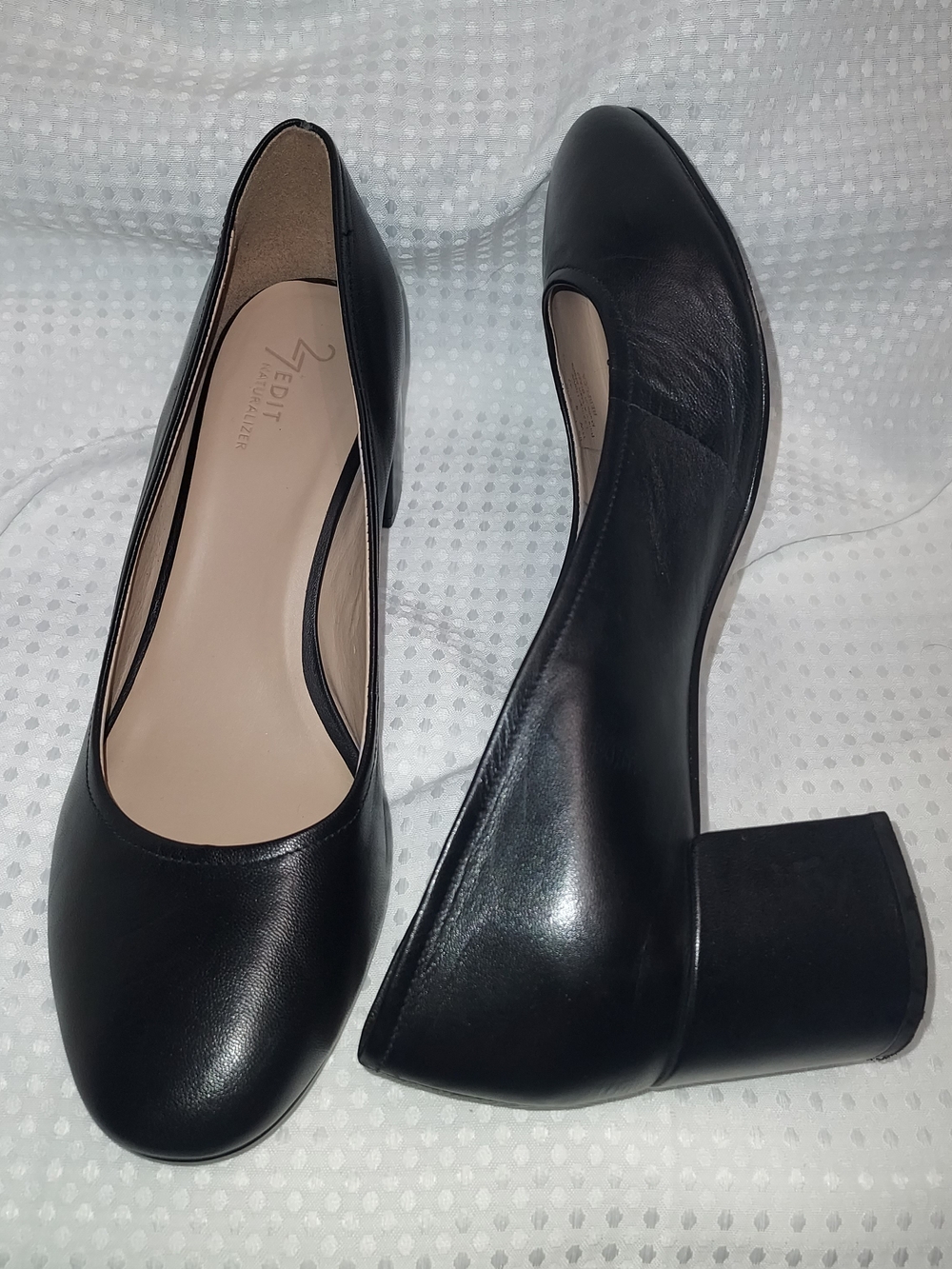 Naturalizer Black Leather Round-Toe Block Heels Size 11